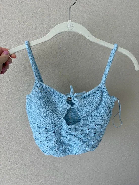 Zara Crochet Crop Top - Picture 1 of 2